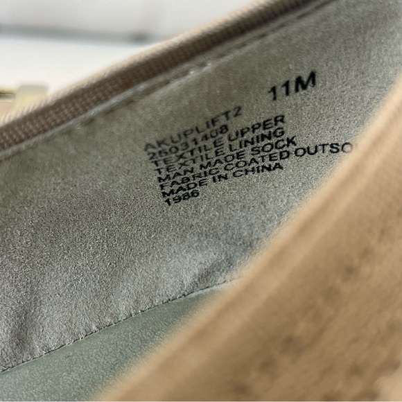 Anne Klein Women Shoe Size 11 Gold Snake Print Slip On Cap Toe Ballet Flat - Picture 7 of 10